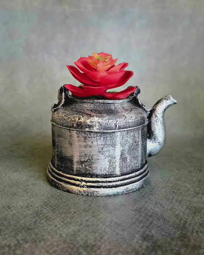 Desi Kettle Planter