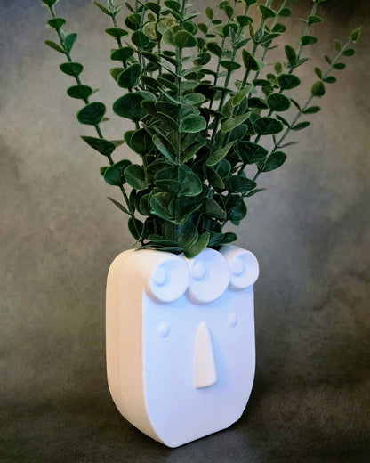 Artisan Resin Vase – Small
