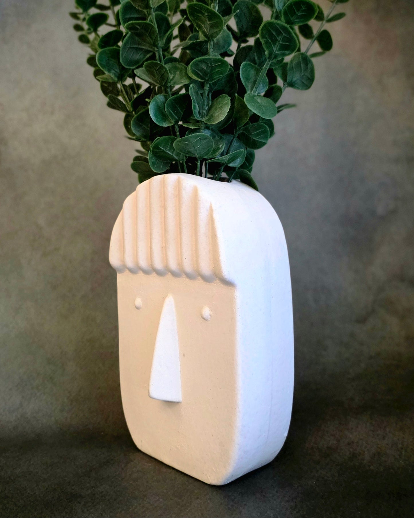 Artisan Resin Vase – Medium