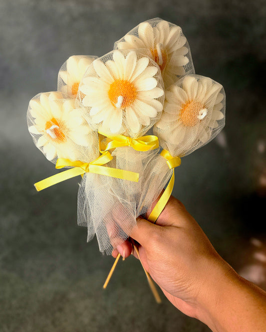 Daisy Pop Candle Stick