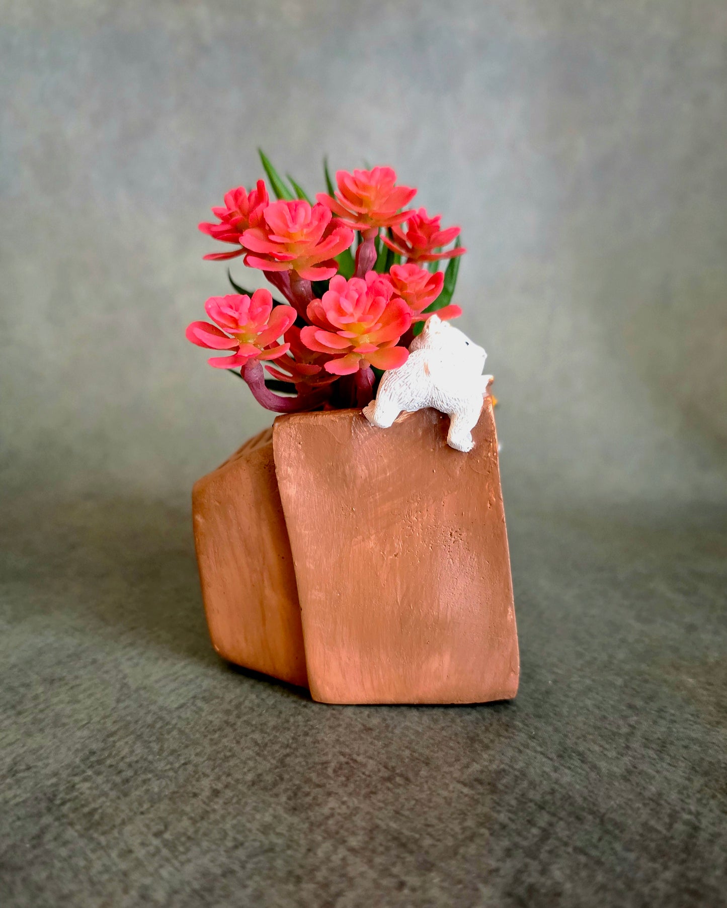 Old-school TV Planter
